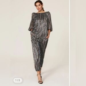 Trina Turk Jess Metallic Set Top And Pants size S EUC